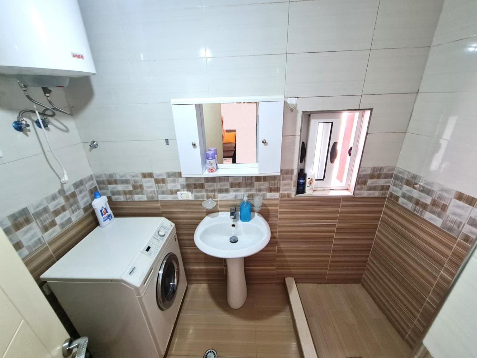 Apartament Property Albania 7 地拉那 外观 照片