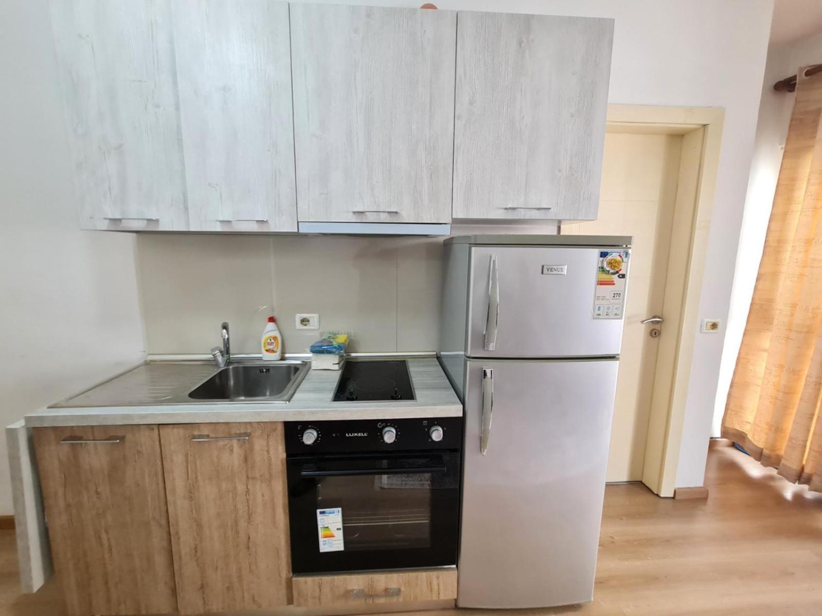 Apartament Property Albania 7 地拉那 外观 照片